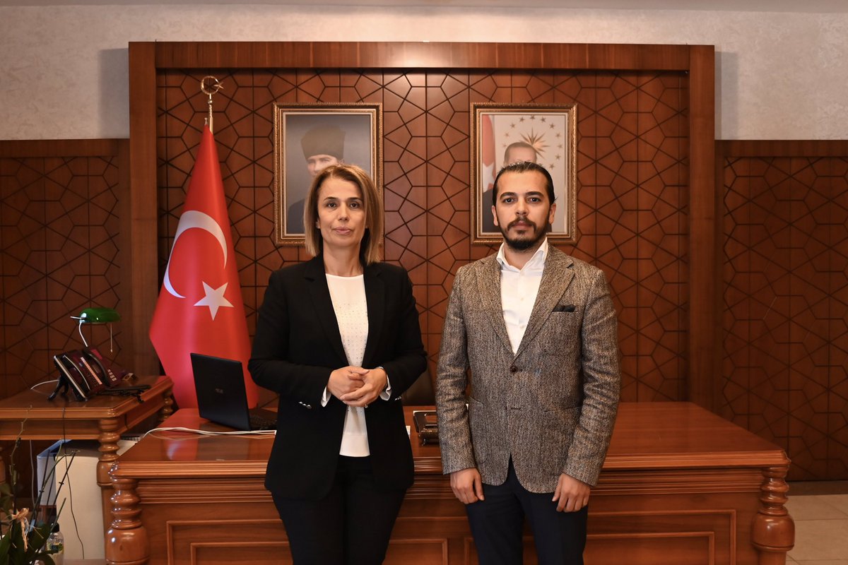 Valimiz İnci Sezer Becel, Nevşehir Tabipler Odası Başkanı Dr. Yunus Emre Çakır’ı makamında kabul ederek, bir süre görüştü.