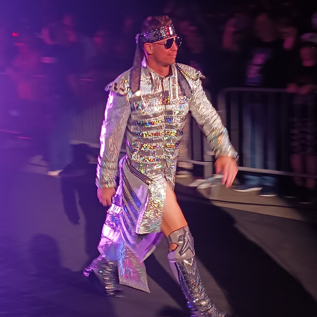 squeakers1012's tweet photo. #WWEPikeville https://t.co/7mUYMr8fAV