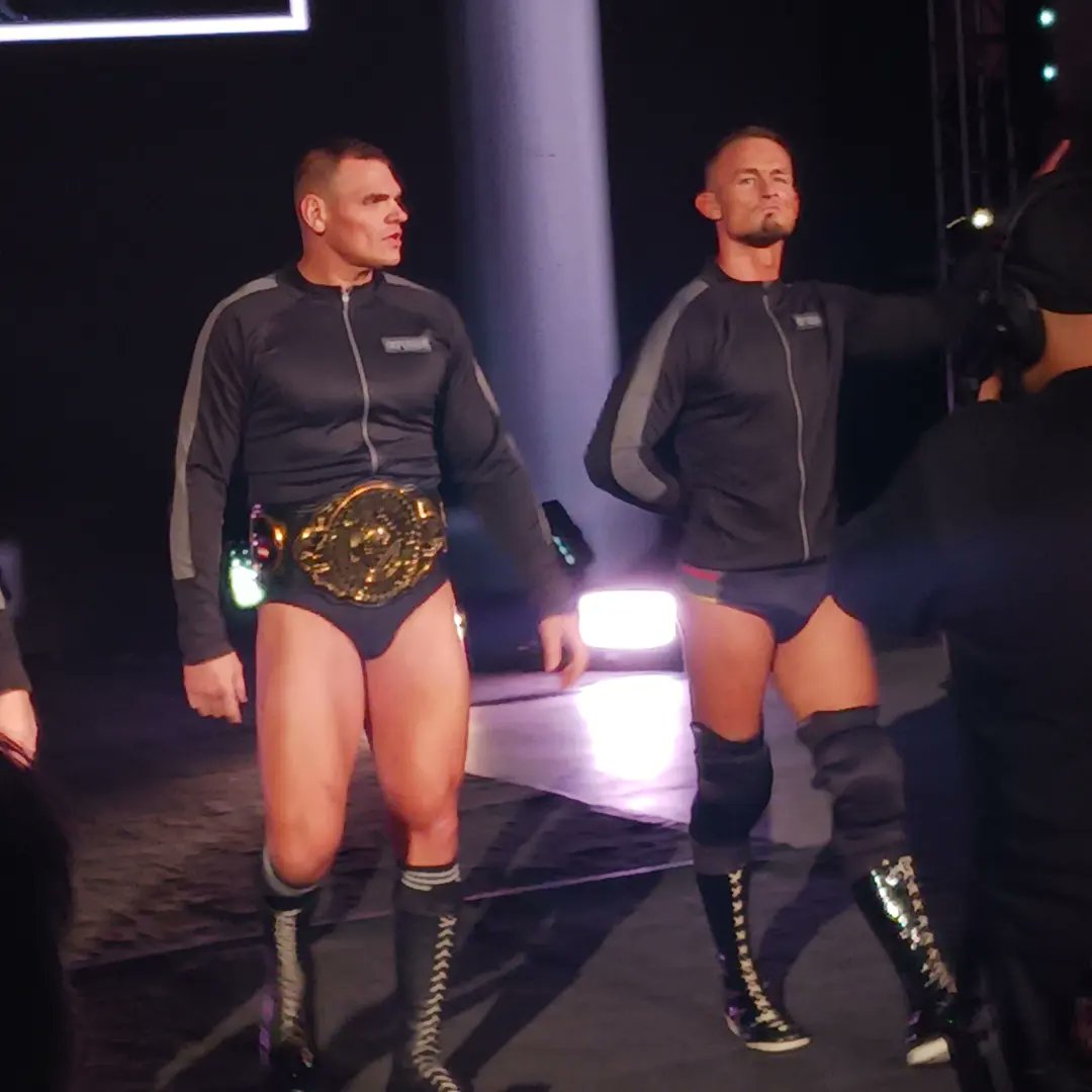 squeakers1012's tweet photo. #WWEPikeville https://t.co/7mUYMr8fAV