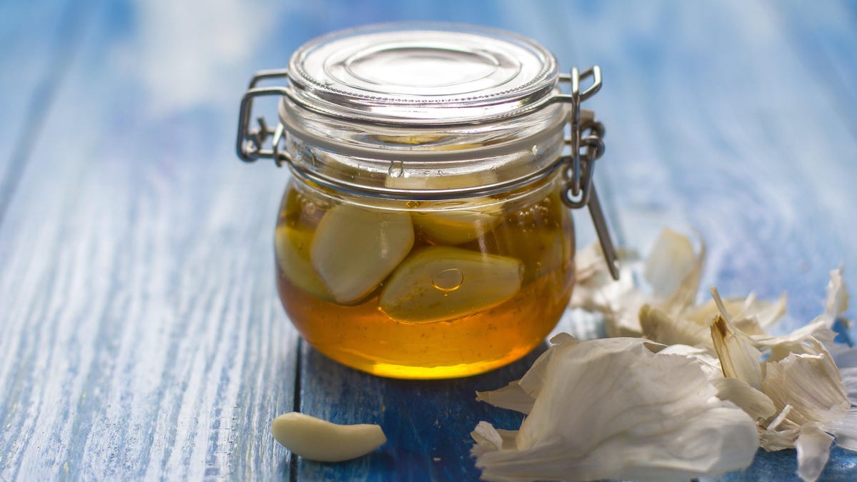 lifehacker's tweet photo. Start These Ferments Now and Use Them All Holiday Season https://t.co/SQJ2lUmKs1 https://t.co/DN8GZvfKFG