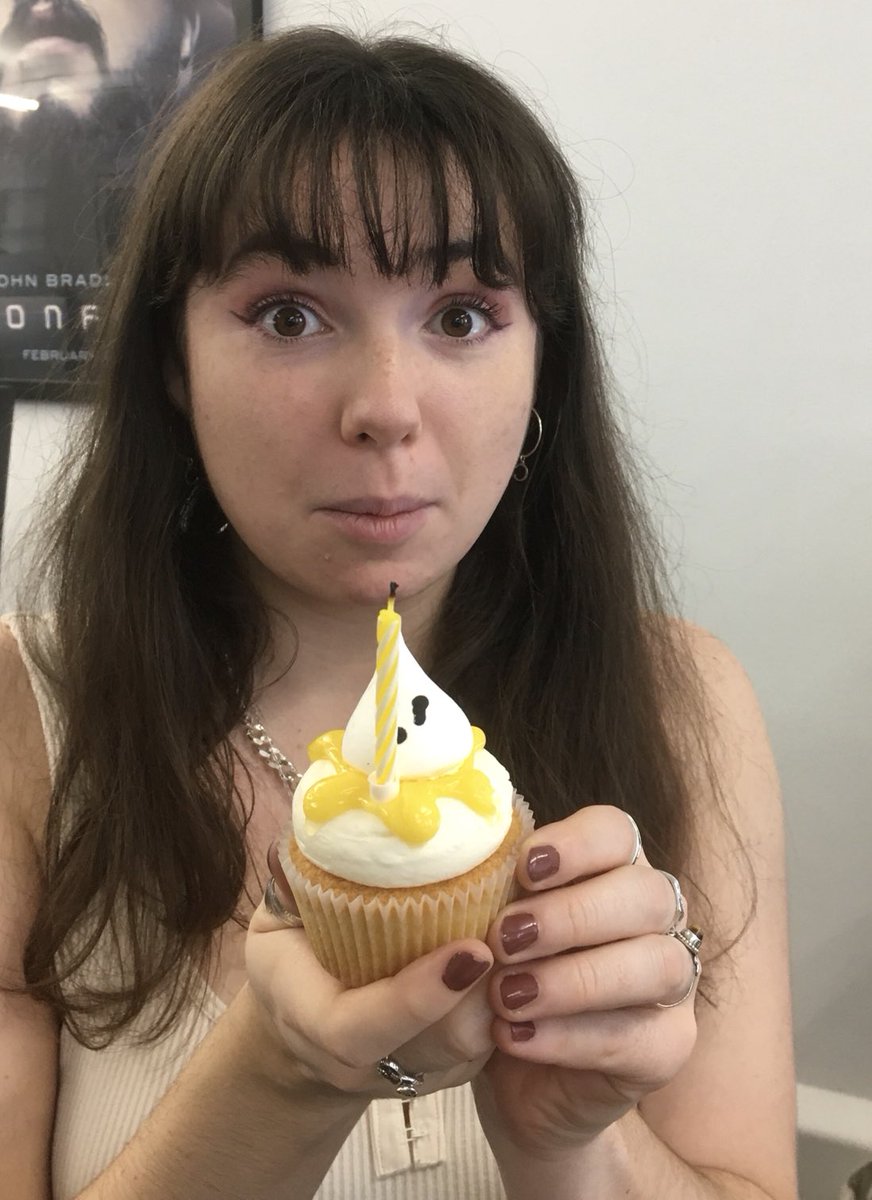 sancha50's tweet photo. Happy Birthday Camille @Cami_Jackson5 #surprisedface https://t.co/dFrwypJZqT