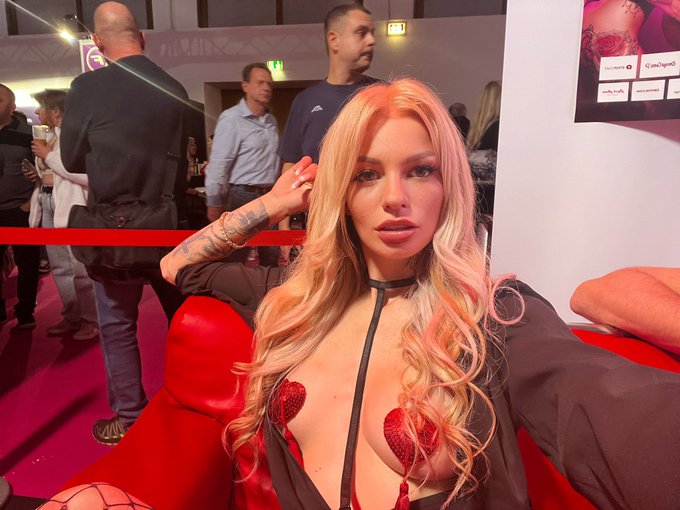 Ich finde das Bild echt mega und Du? https://t.co/K3xr3Z95r1<a href="/tag/vip"class="tags"><span>#vip</span></a><a href="/tag/onlyfans"class="tags"><span>#onlyfans</span></a>