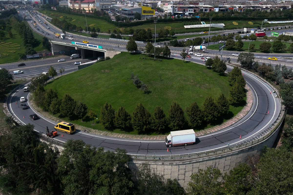 İBB Yol Yapım tweet media