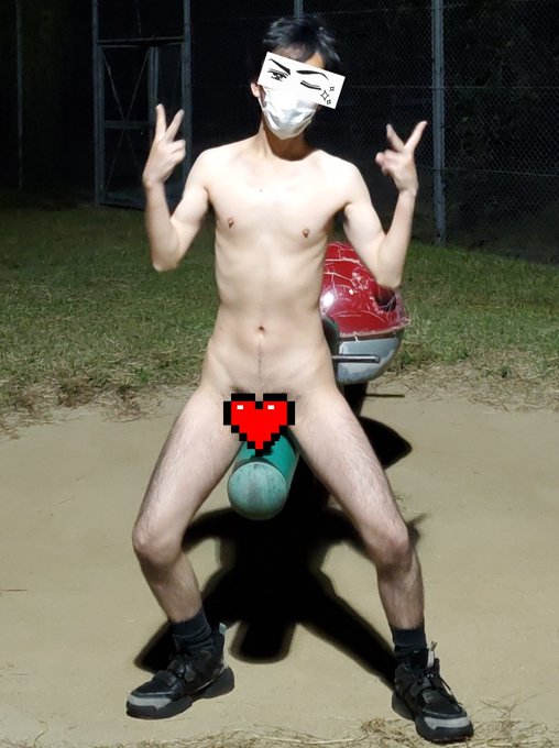 すっかり夜寒くなりました&hellip;風邪を引かないように気を付けないといけないですね #露出 #変態 #露出狂 https://t.co/hUwOlzKGPH<a href="/tag/%E9%9C%B2%E5%87%BA"class="tags">#露出</a><a href="/tag/%E5%A4%89%E6%85%8B"class="tags">#変態</a><a href="/tag/%E9%9C%B2%E5%87%BA%E7%8B%82"class="tags">#露出狂</a>