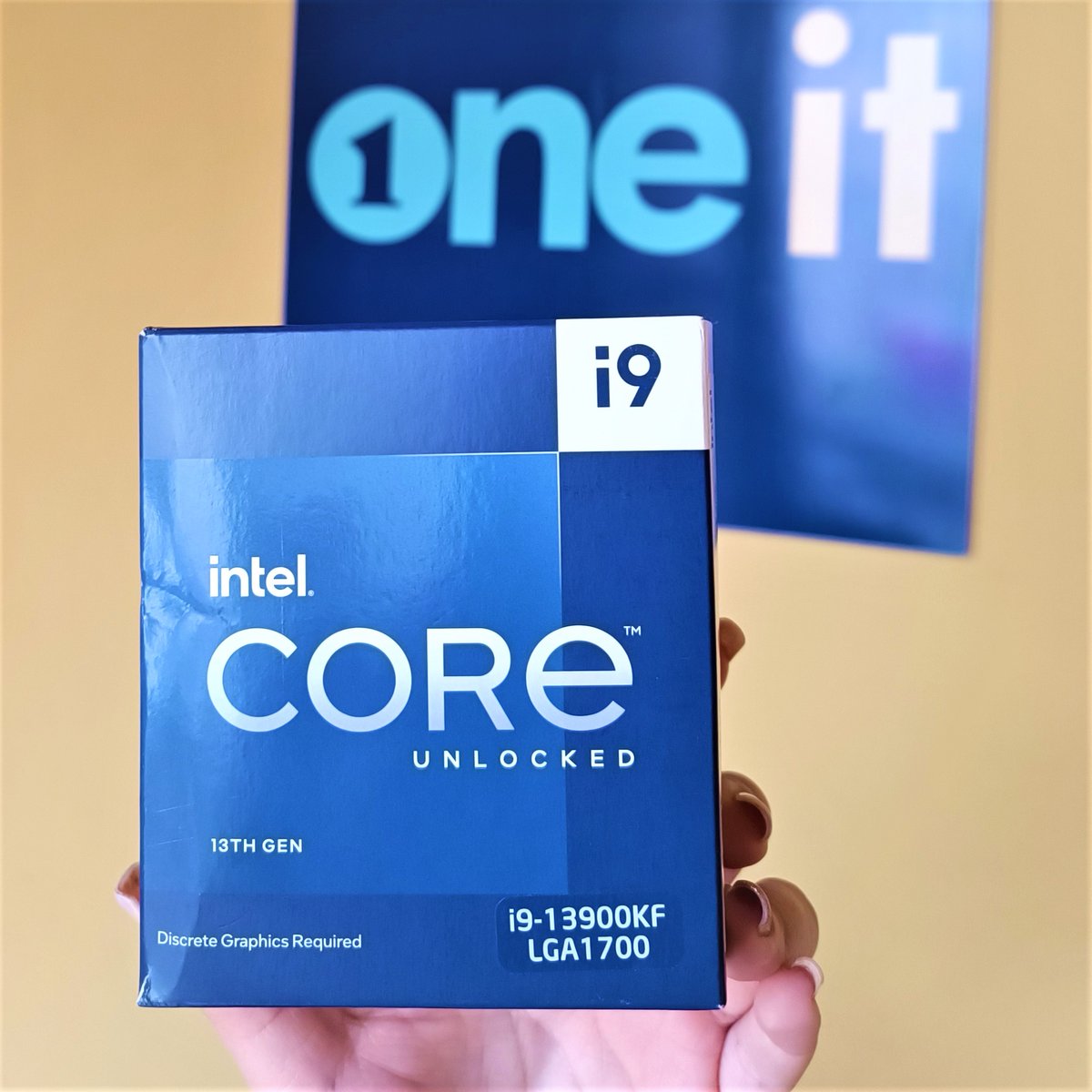 OneITro's tweet image. 🤩 A sosit, la One-IT, 𝗰𝗲𝗹 𝗺𝗮𝗶 𝗿𝗮𝗽𝗶𝗱 𝗽𝗿𝗼𝗰𝗲𝘀𝗼𝗿 𝗽𝗲𝗻𝘁𝗿𝘂 𝗱𝗲𝘀𝗸𝘁𝗼𝗽 𝗱𝗶𝗻 𝗹𝘂𝗺𝗲: procesor Intel Core Generația 13 i9-13900KF Raptor Lake.🚀
 👉 one-it.ro/blog/noile-pro… 

#IntelCorei9 #13thGenIntelCore