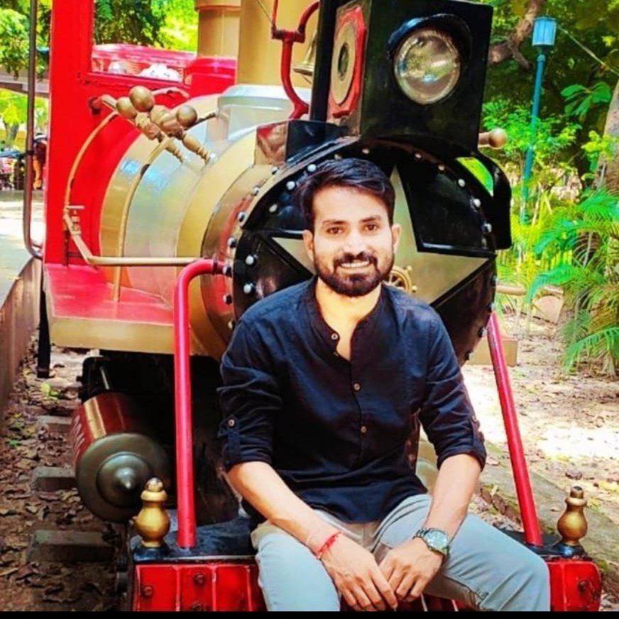 ravibhu123's tweet photo. #NewProfilePic https://t.co/EKLBT9FNGy