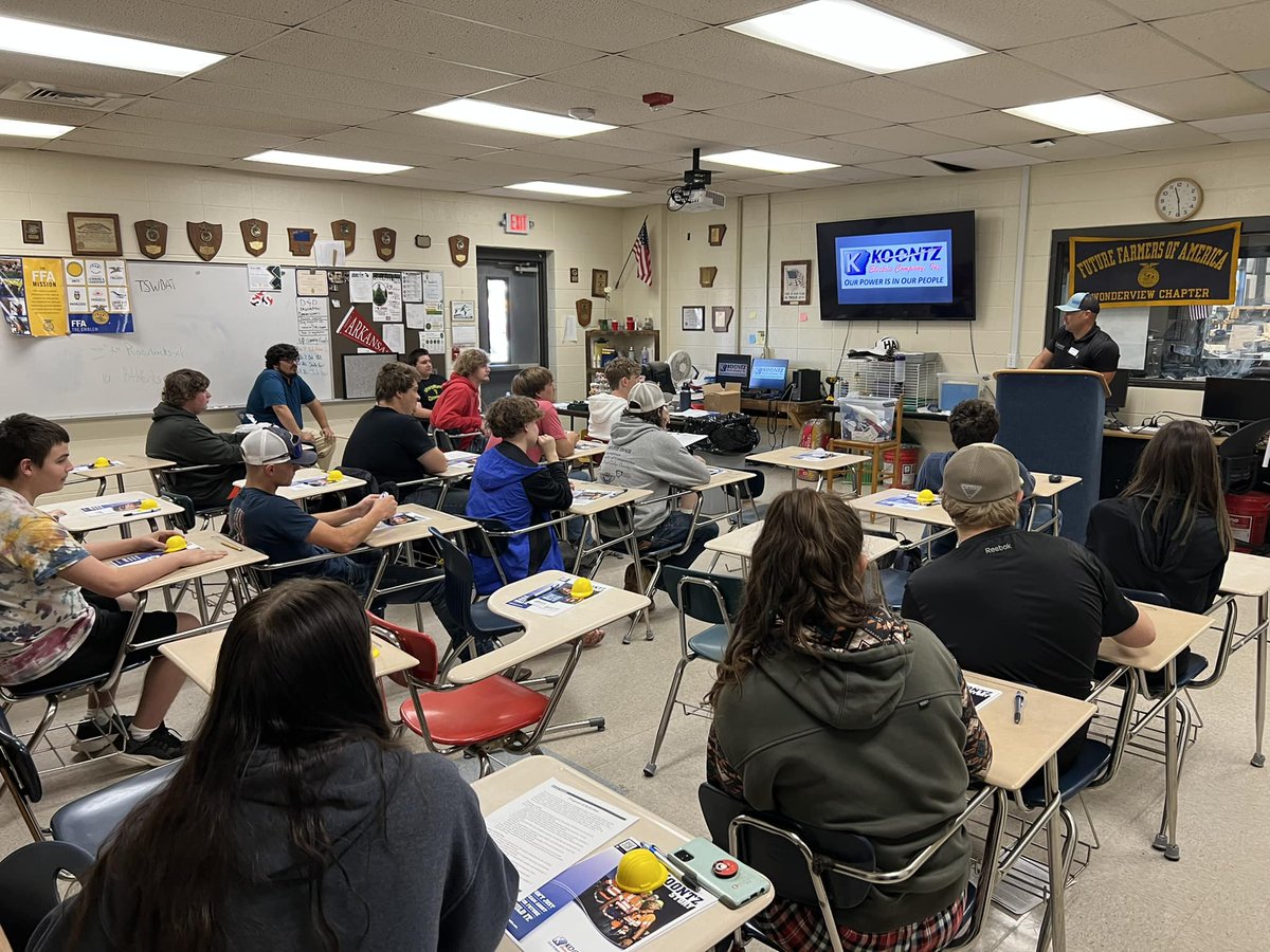 We kicked off last week with some of the Wonderview Daredevils and shared information on the Koontz Promise, apprenticeship, and trade school.
#koontzpromise
#buildyourfuture
#tradeschool
#thinkoutsidecollege