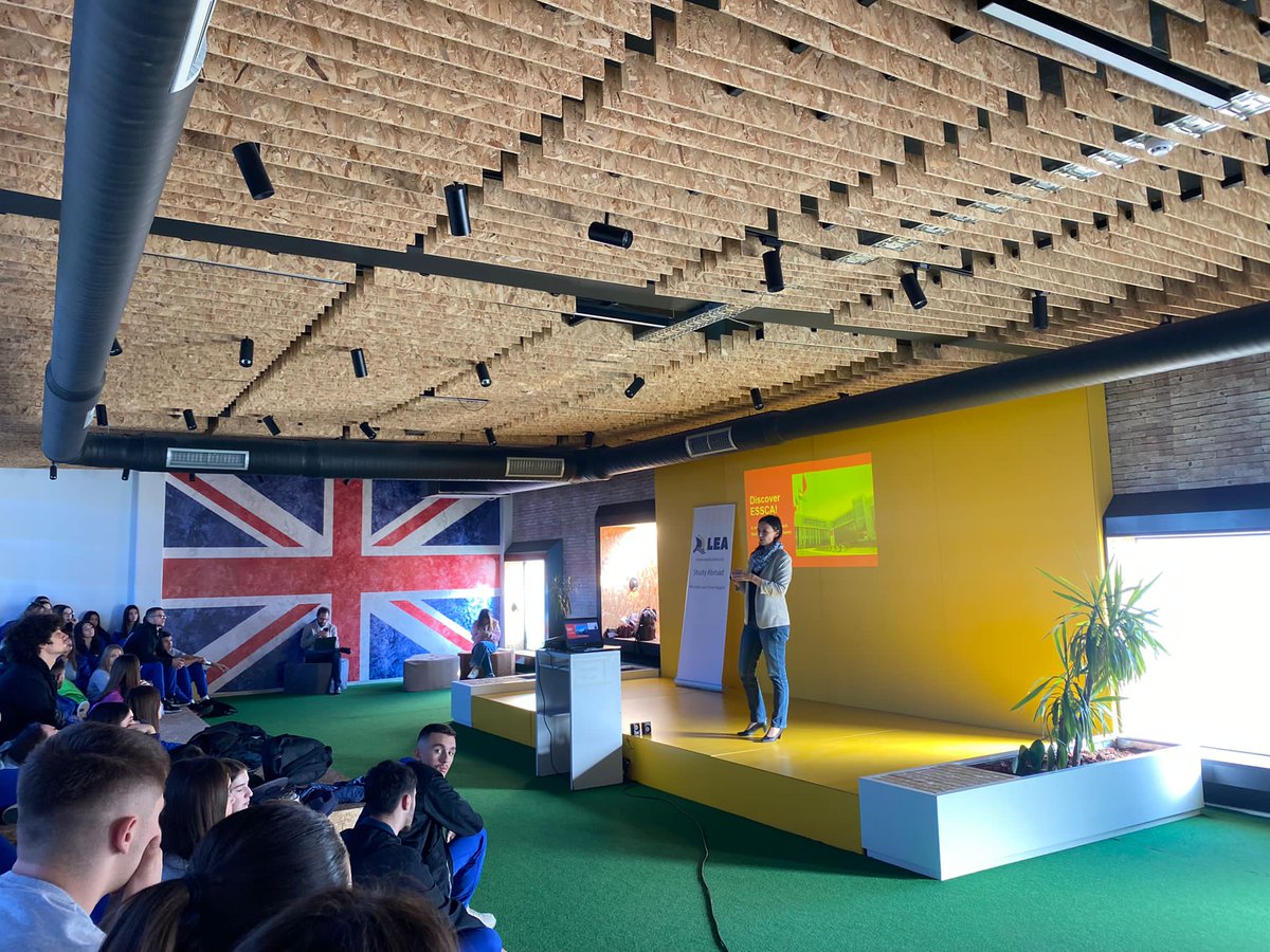 ESSCA Budapest Campus tweet media