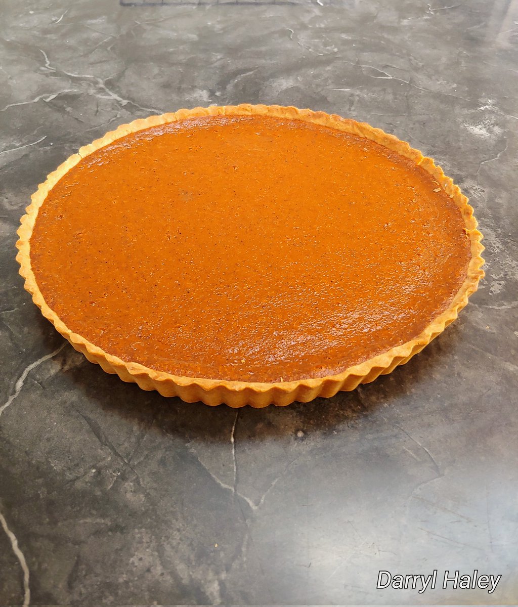 Darryl_Haley's tweet photo. Hello Friends, 
"Jack o’Lantern" the flavor will light your taste buds, 3" and 10" Tart. 🎃
Chocolate, Brown Sugar and Butter!🤣 https://t.co/ohdlhI9N7I