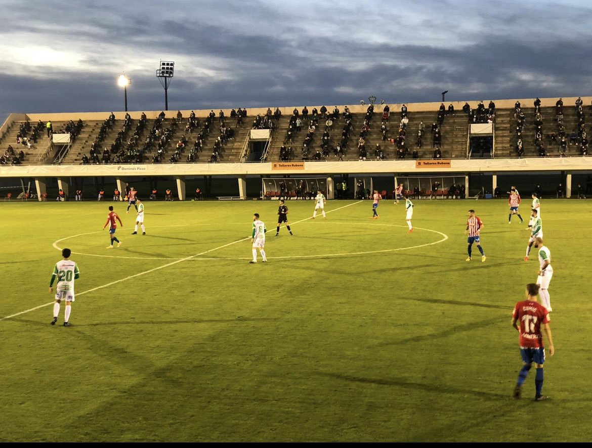 goluja's tweet photo. Grandes recuerdos en torno a esa #CopaDelRey que nos toco vivir fuera de San Marcos y en la que tan cerca estuvimos de dar la sorpresa !! A disfrutarlo mucho @cdquintanardrey con toda vuestra gente @FrenteRey y ojalá, el fútbol, siga trayendo más cosas buenas al pueblo!!! 💪💪💪 https://t.co/O4ZLJlqVAk