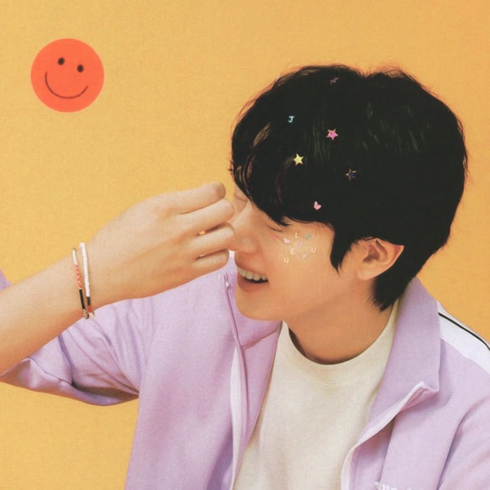 SIMP4KNJ's tweet photo. namjin moments that live in my mind rent free : an endearing thread https://t.co/k8rXQ2ikru