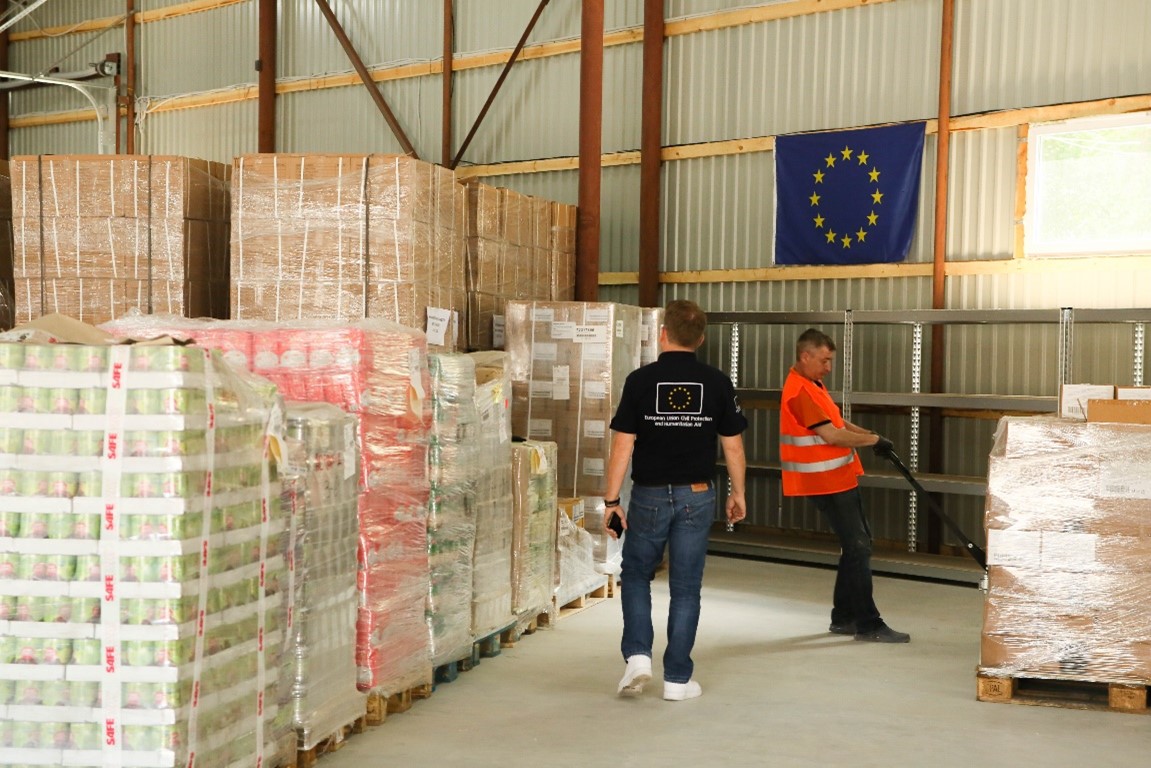 al_boinet's tweet photo. Une #logistique mutualisée en #Ukraine pour l’aide #humanitaire avec #Bioport, #Atlas logistique, le #RLH, un exemple efficace d’innovation.
@BIOPORT_LOG @BenoitMiribel @AtlasLogistique @CdCMAE @eu_echo @Solidarites_Int @JanezLenarcic @VOICEeu_
https://t.co/YZEm1n5apQ https://t.co/XjNdUbbMGj