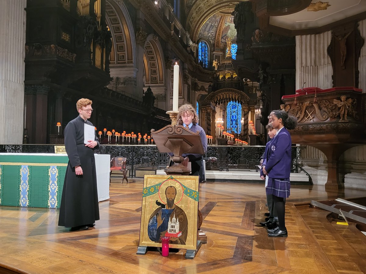 UrswickSchool's tweet image. Urswick Students led the prayers during Sunday Eucharist at St Paul’s Cathedral.  We prayed for students taking exams, NHS workers, the winter energy crisis and all recovering from COVID-19.
