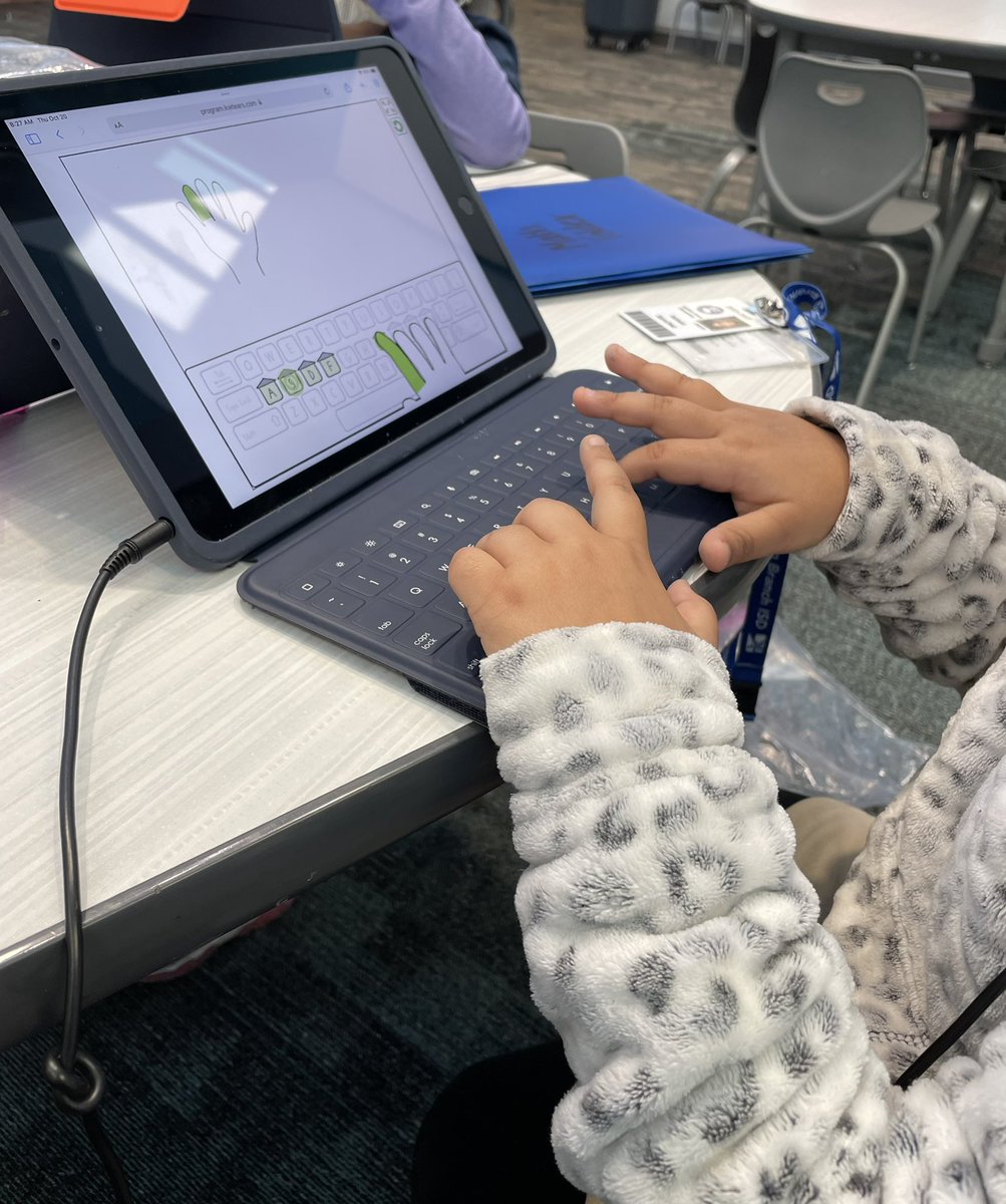 Mr_MatthewPa's tweet photo. Started "Keyboarding Without Tears" with some of the first graders last week. I just can't believe they have an opportunity to learn this at this age. Looking forward to their growth throughout the year. @hwtears @Buffalo_Creek1
#DigitalLiteracy
#DigitalCitizenship https://t.co/fNmMR4ulII