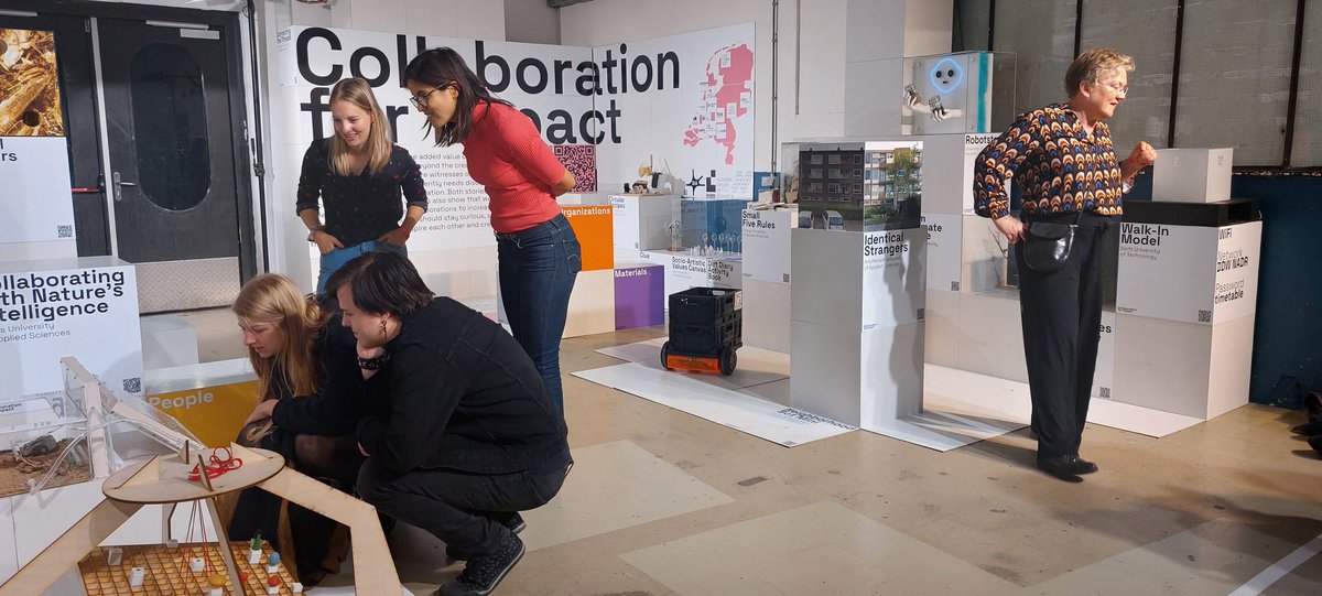 AnkeOomen's tweet photo. Onderzoek van hogescholen is goed vertegenwoordigd op de @dutchdesignweek. Veel aanloop bij o.a. Collaboration for Impakt: tentoonstelling van @RegieorgaanSIA en @CLICK_NL rond KIEM-GoCI projecten. https://t.co/WimuaMslCh