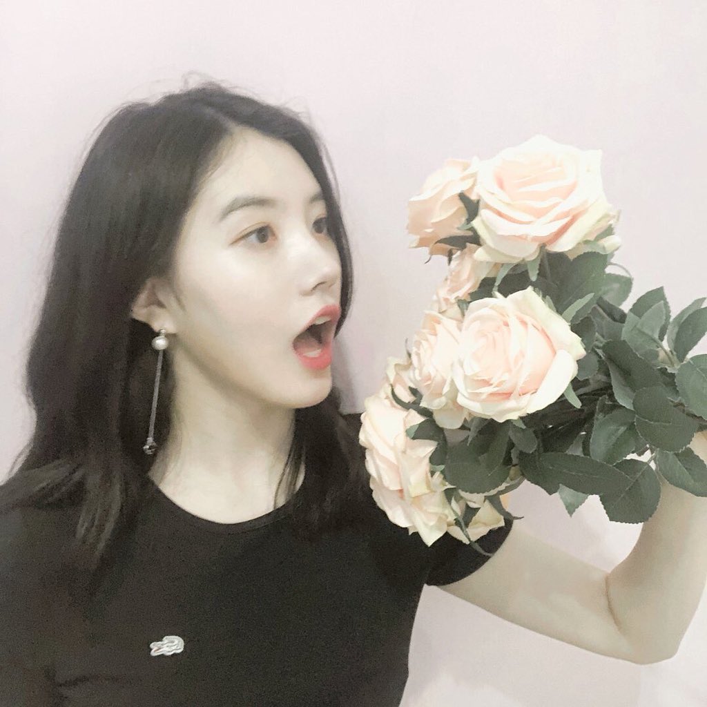 Happy birthday to the one and only krystal jung   Ini kadonya ya ka saranghae  