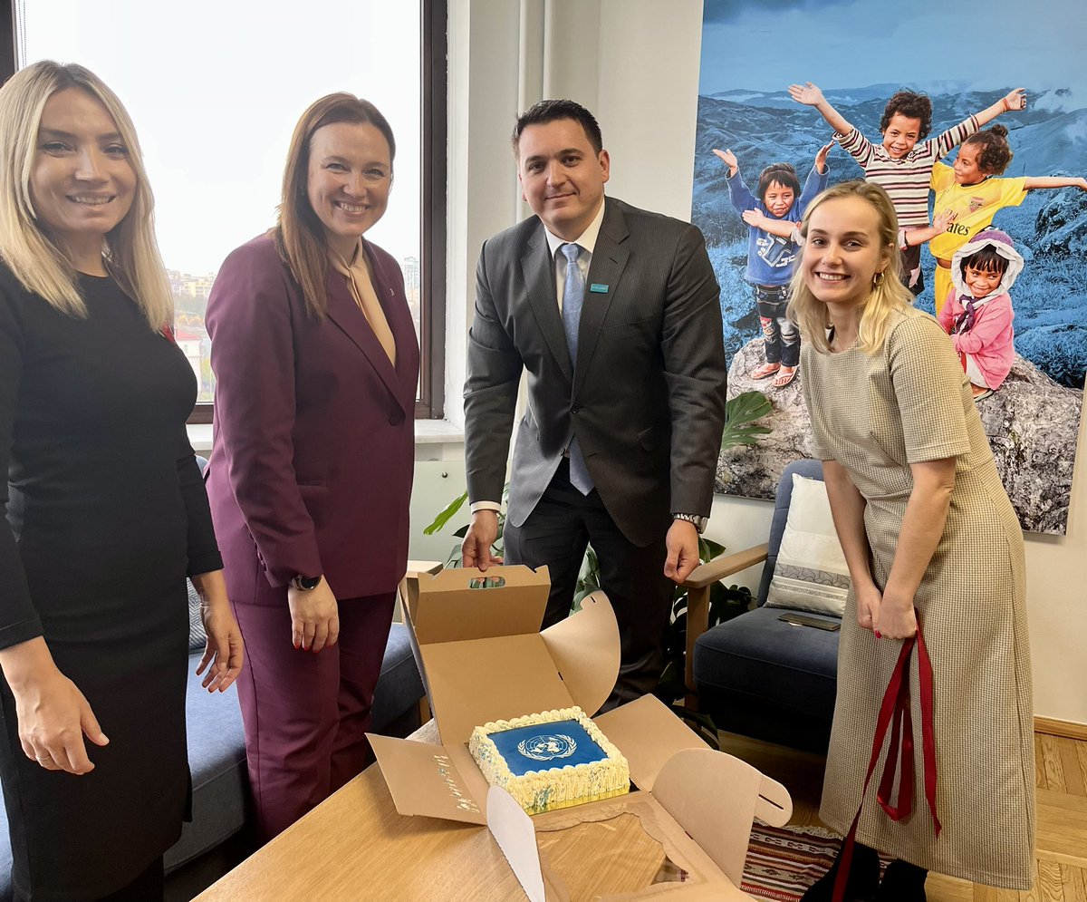 _RustamHaydarov's tweet photo. @UNICEF_BY has successful history and potential for private sector fundraising for #children in #Belarus. A pleasant surprise from our partners in #MoveForGood projects from @MinskMarriott hotel that stopped by today to commemorate #UNDay. https://t.co/t3LXqx2ACp
