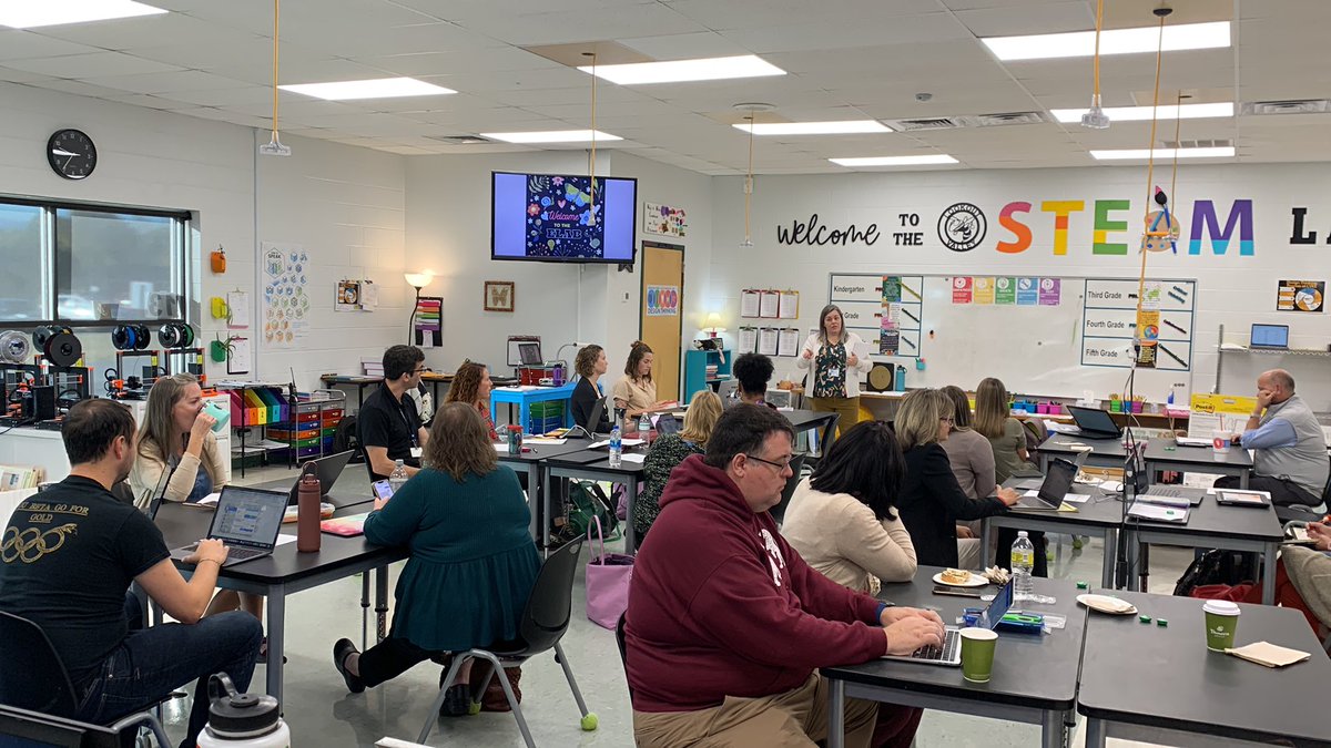 emilymariehurst's tweet image. @hollowayreader @AndrewHardy and @MrJimDavid leading #STEMNetwork meeting today at @LktValleyElem and I’m feeling the energy (like always!)
