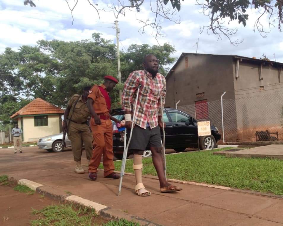 KakwenzaRukira's tweet photo. Kidnapped, tortured, released and later died of blunt force trauma. Museveni and Muhoozi are pigs. Cannibals https://t.co/FLfYDmgtIV