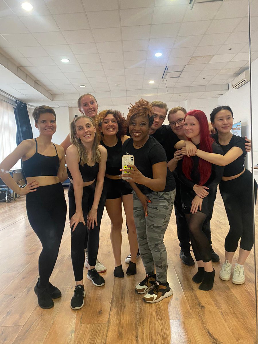 MAMT Live tweet media