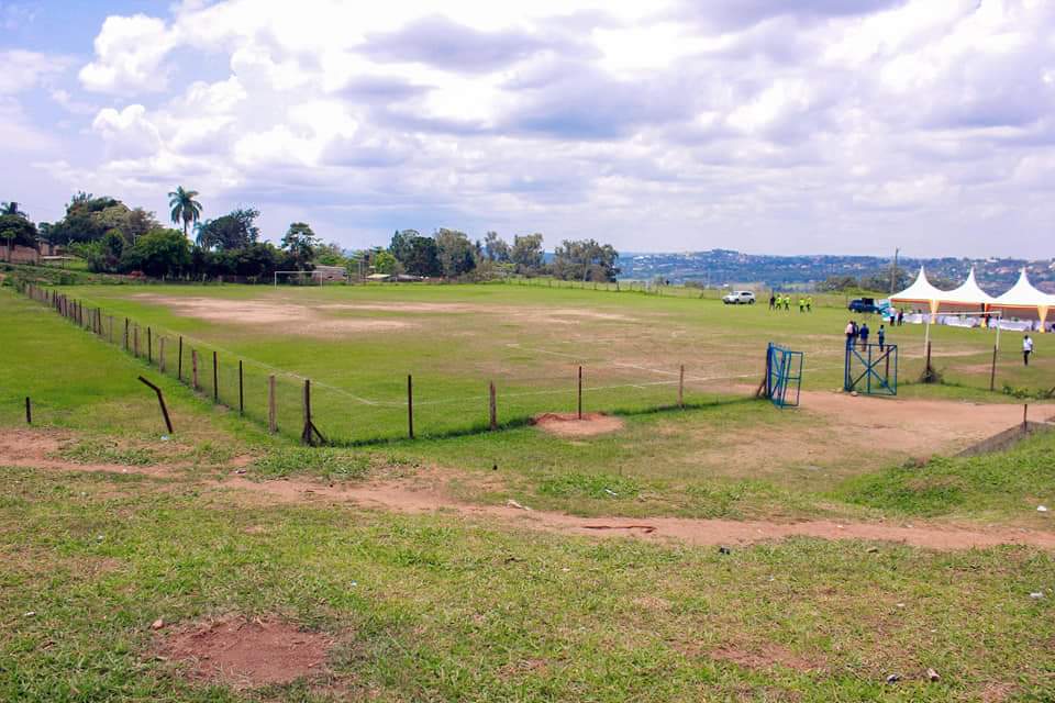 MathiasMpuuga's tweet photo. Ani atamanyi mu "Liiku" e Masaka? This phenomenal sports facility in the heart of Masaka City has nurtured quite a number of sports talents in this great land. It's time to give it a facelift. We flagged off this noble work valued at over Shs 17bn. https://t.co/0v0T3ZKawl