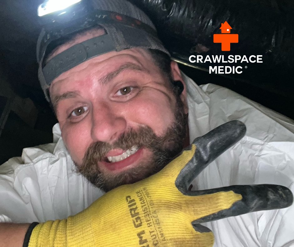 CrawlspaceMedic's tweet photo. Here to bring your crawl space and you some peace ✌️ 

#crawlspacemedic #peace #monday #cola #sodacity https://t.co/brS7C80UaF