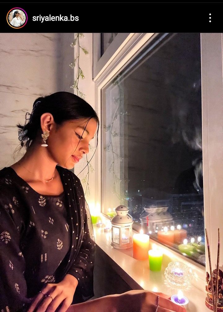 info_blackswan's tweet photo. PIC 📸 | #SRIYA 🐼 VIA INSTAGRAN 

LEG: Feliz Diwali a todos . Que este festival de luzes traga felicidade em nossas vidas... tenham todos um Diwali seguro ... feliz Diwali #diwali #festival https://t.co/p1JHa2HiF0