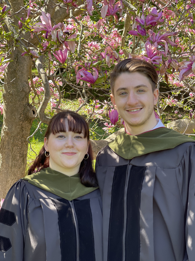 BMCPharmRes's tweet photo. #PharmRes intros last but not least @Pharma_Seeds PGY-2 ID
SOP: @NortheasternSOP
PGY-1: @CHAPharmRes ❤️
Professional ❤️: HIV/Infectious Diseases + Academia
Fun: shopping for sneakers, coffee, pictures, & deadlifting
#WhyBMC: The pharmacists, the atmosphere, & the patients! https://t.co/lPNFrV8jMZ