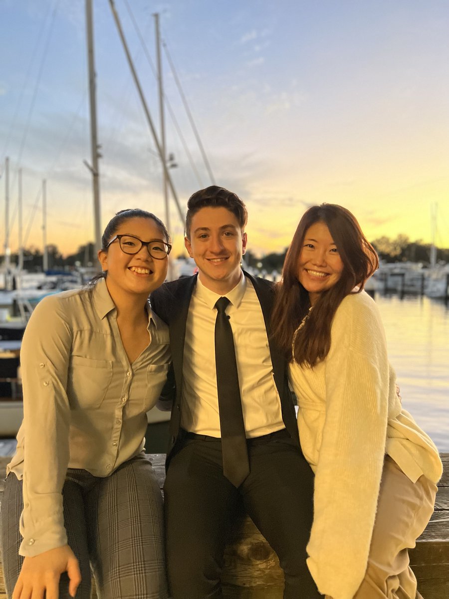 BMCPharmRes's tweet photo. #PharmRes intros last but not least @Pharma_Seeds PGY-2 ID
SOP: @NortheasternSOP
PGY-1: @CHAPharmRes ❤️
Professional ❤️: HIV/Infectious Diseases + Academia
Fun: shopping for sneakers, coffee, pictures, & deadlifting
#WhyBMC: The pharmacists, the atmosphere, & the patients! https://t.co/lPNFrV8jMZ