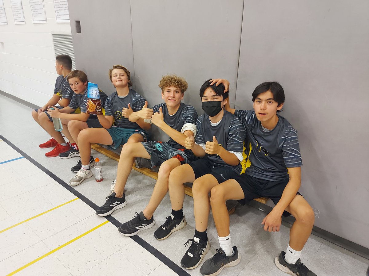 JackMinerPE's tweet photo. Good luck to our Intermediate Boys Volleyball team tomorrow, as they begin their Area Tournament. #Nighthawks #AreaE #volleyball https://t.co/TmqeRs8MRi