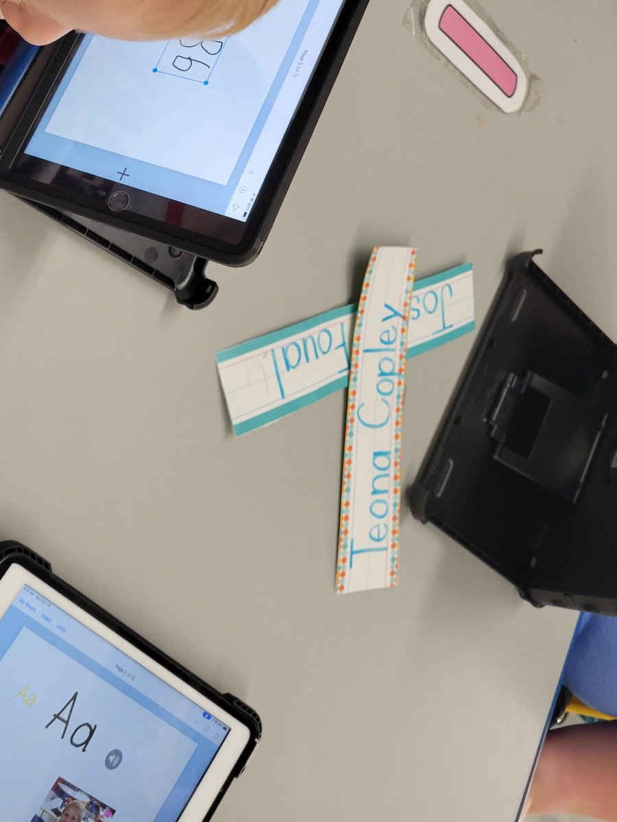 melthornhill's tweet image. Kindergarteners at Clendenin Elem.  using the app Book Creator to create their own Alphabet book. #kcslearning2020