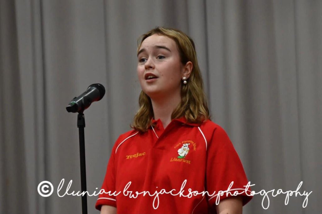 CFfI_Llanrwst's tweet photo. Llongyfarchiadau i bawb o'r clwb fuodd yn cystadlu yn Eisteddfod CFFI Eryri dydd Sadwrn 👏🏻👏🏻 https://t.co/8jVYKimpsc