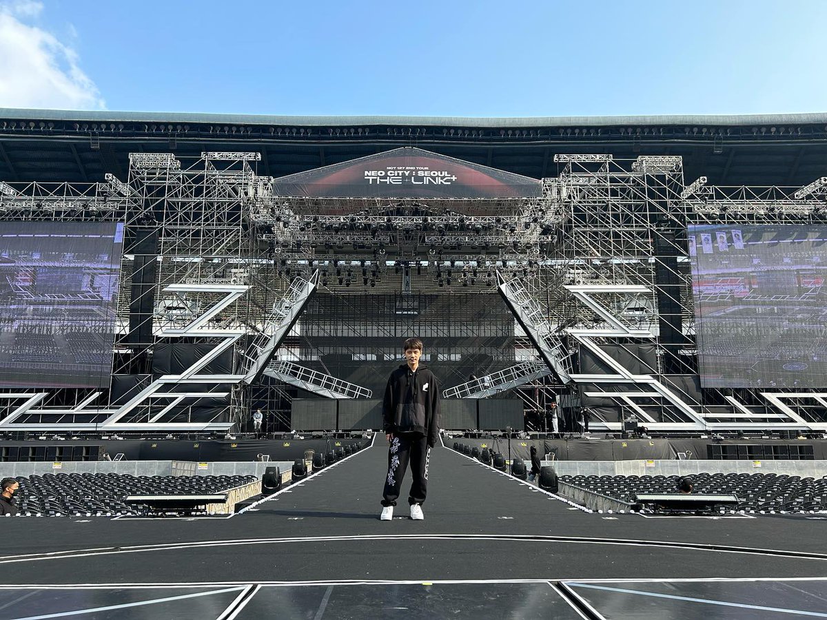 MTI_IG's tweet photo. [221024] mo.on_air 

Haechan (haechanahceah) tagged Taeil in his post

"I was happy...!!💚"

#TAEIL #태일 #NCT태일 
https://t.co/k7xkQaR0Zt https://t.co/ZaZIPK6kmx