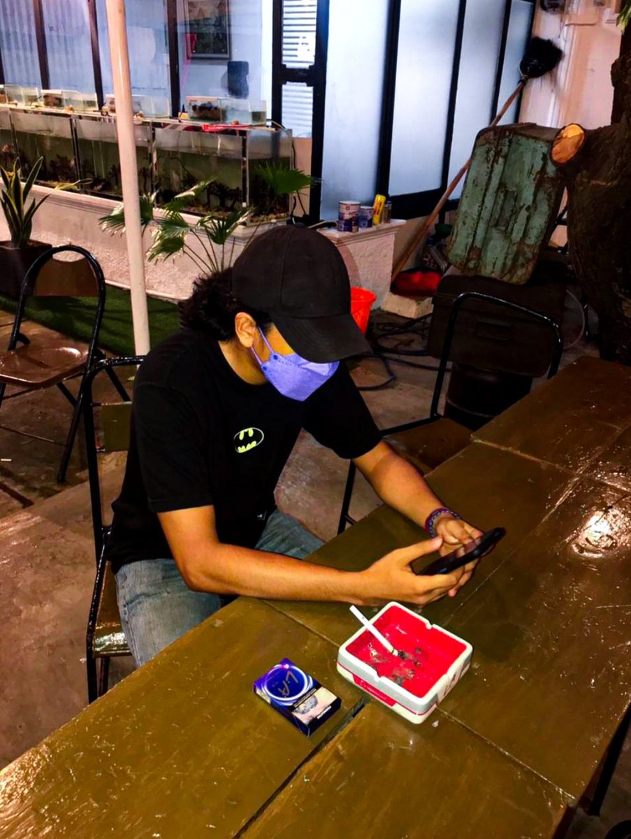 Pakaluru_MKS's tweet photo. Sebuah seni untuk bersikap โada ada ji ituโ
#ICEperience
#KingofICE
#Localicemovementmks https://t.co/htIKSjVk6I