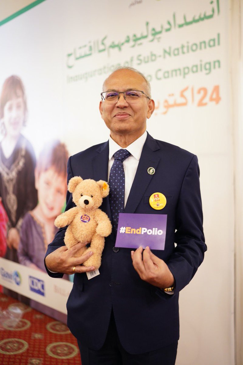 CoordinatorNeoc's tweet photo. Because it’s important to remember that every polio ‘case’ is a child paralyzed. The Government and #Polio partners come together on #WorldPolioDay for children in #Pakistan and the world. Thank you @Rotary for initiating the journey to eradication. Together we will #EndPolio https://t.co/bBDcnsxpTg