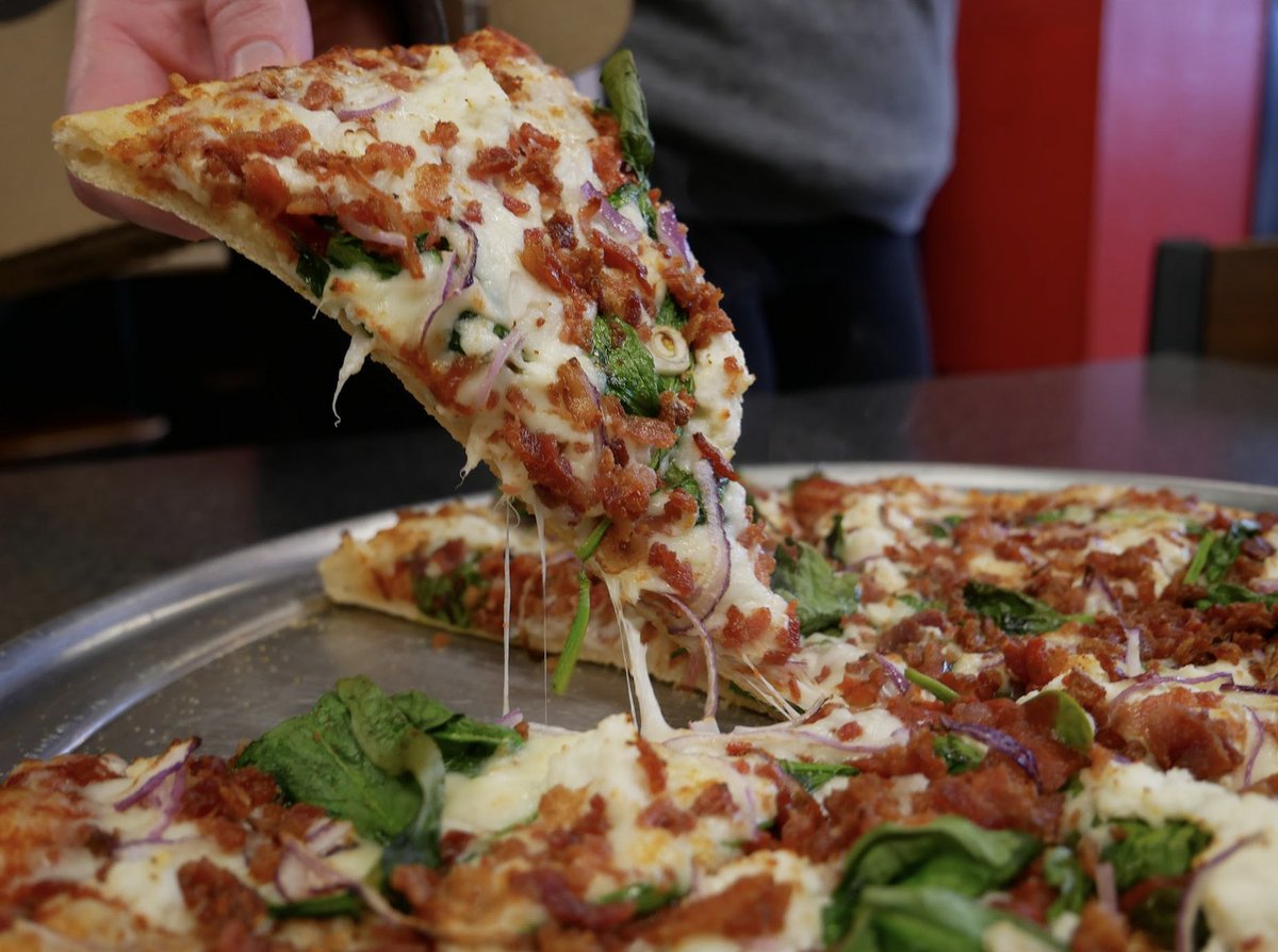 POTW 50% Off all Week: Popeye
Passcode: UnbeLEAFable
Online: No Promo Code Needed!
WHAT’S ON IT:
Spinach
Bacon
Ricotta
Red Onions
Red Sauce