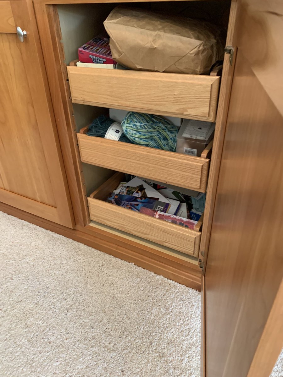 Brian Gehlbach โ๏ธ ๐ฉบ ๐น (@briangehlbach) on Twitter photo the velociraptors have learned to work the doors #cats the velociraptors have learned to work the doors #cats