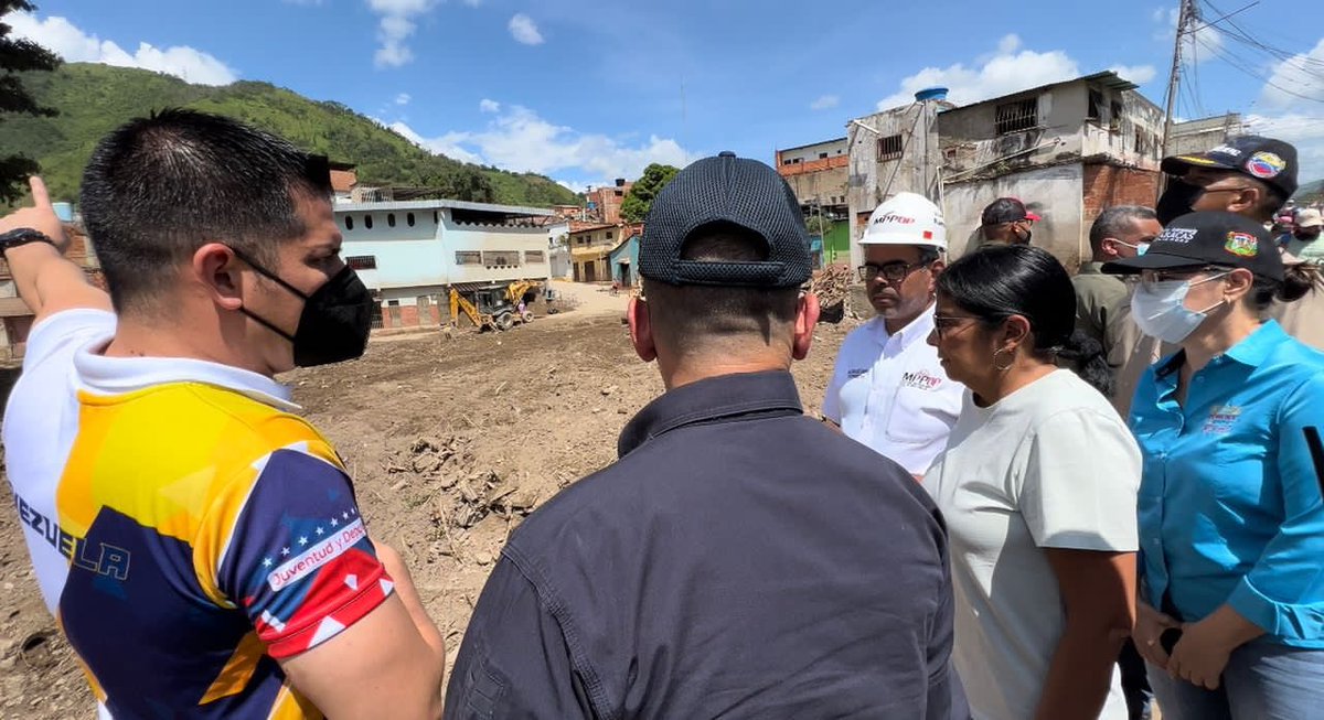 mippci_ven's tweet photo. #24Oct|🇻🇪 🗺️ ¡ETIQUETA DEL DÍA! ▶️ 

#VenezuelaVamosPaLante

¡Las Tejerías y El Castaño renaciendo como el Ave Fénix! https://t.co/Qw9N8ktbHJ