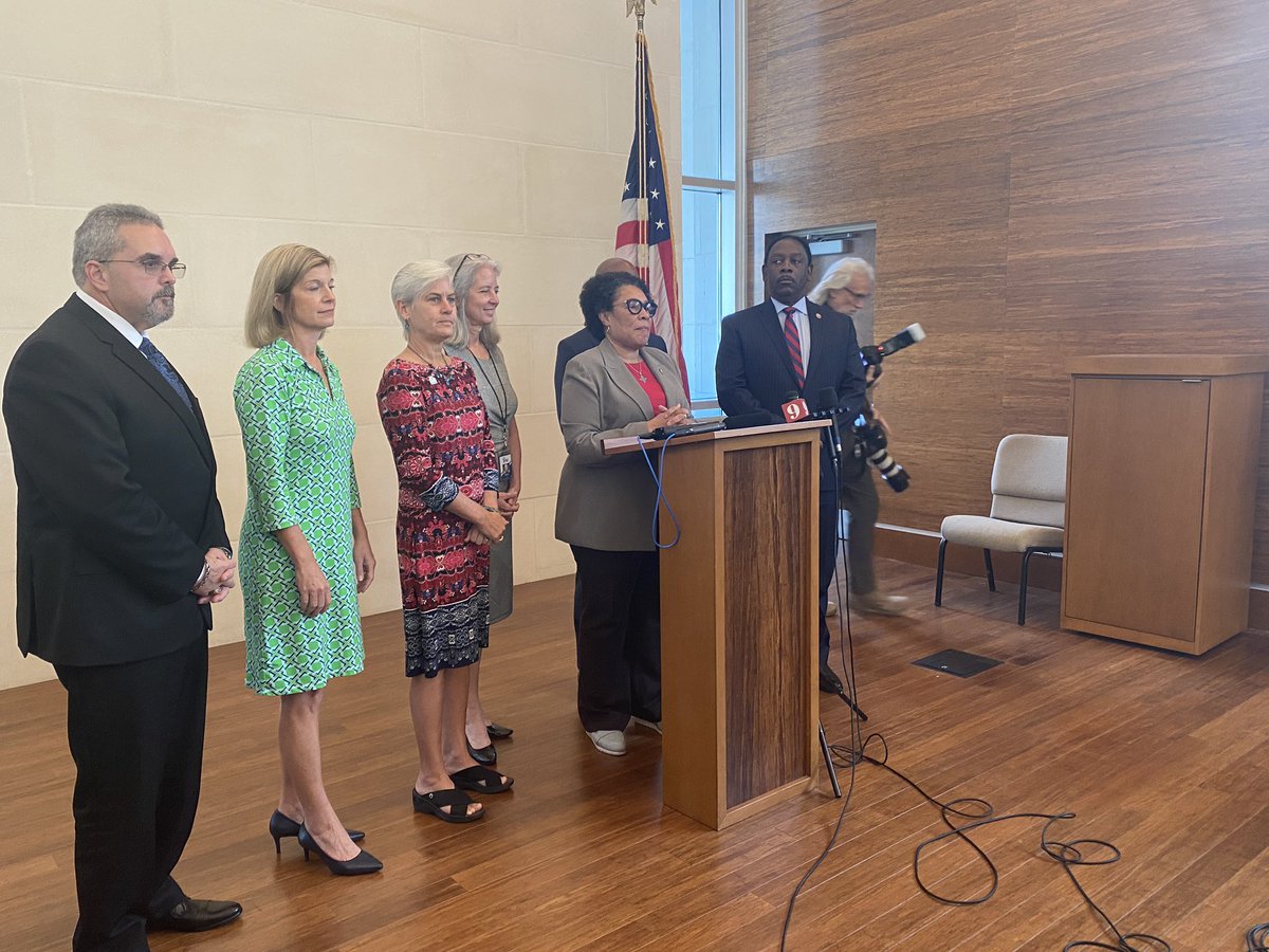 Molly Duerig (@mollyduerig) on Twitter photo BREAKING: Here in downtown Orlando, <a href="/SecFudge/">Secretary Marcia L. Fudge</a> just awarded <a href="/hsncfl/">HSNCFL</a> a $8.3 million grant to help coordinate services unique for young, unhoused people. Secretary says Central Florida has the state’s largest youth #homeless population <a href="/MyNews13/">Spectrum News 13</a> BREAKING: Here in downtown Orlando, <a href="/SecFudge/">Secretary Marcia L. Fudge</a> just awarded <a href="/hsncfl/">HSNCFL</a> a $8.3 million grant to help coordinate services unique for young, unhoused people. Secretary says Central Florida has the state’s largest youth #homeless population <a href="/MyNews13/">Spectrum News 13</a>