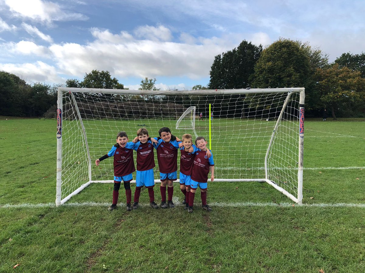 NomadBuccaneers's tweet photo. First league defeat on Saturday 3-5 v High Bebington but what a great game to watch 💯⚽️ and all the lads buzzing at the end with such competitive game ✅ goalkeeping 🐱 was outstanding from all 4 players to put the gloves on 🧤🧤#losewelearn https://t.co/BnUNvQSF4J