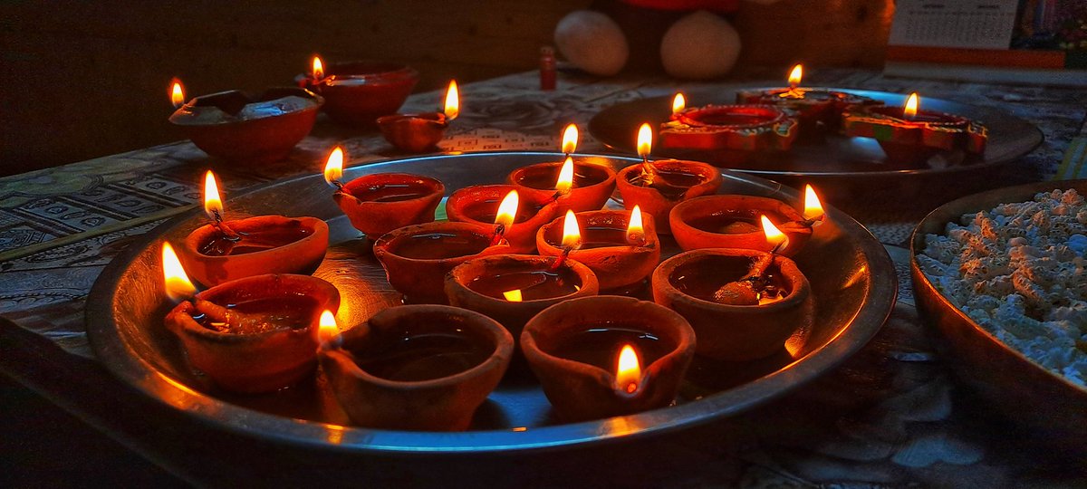 ReshmaKashyap1's tweet image. आप सभी को दीपावली की हार्दिक शुभकामनाएं। 
#Diwali2022 #blessings #toall