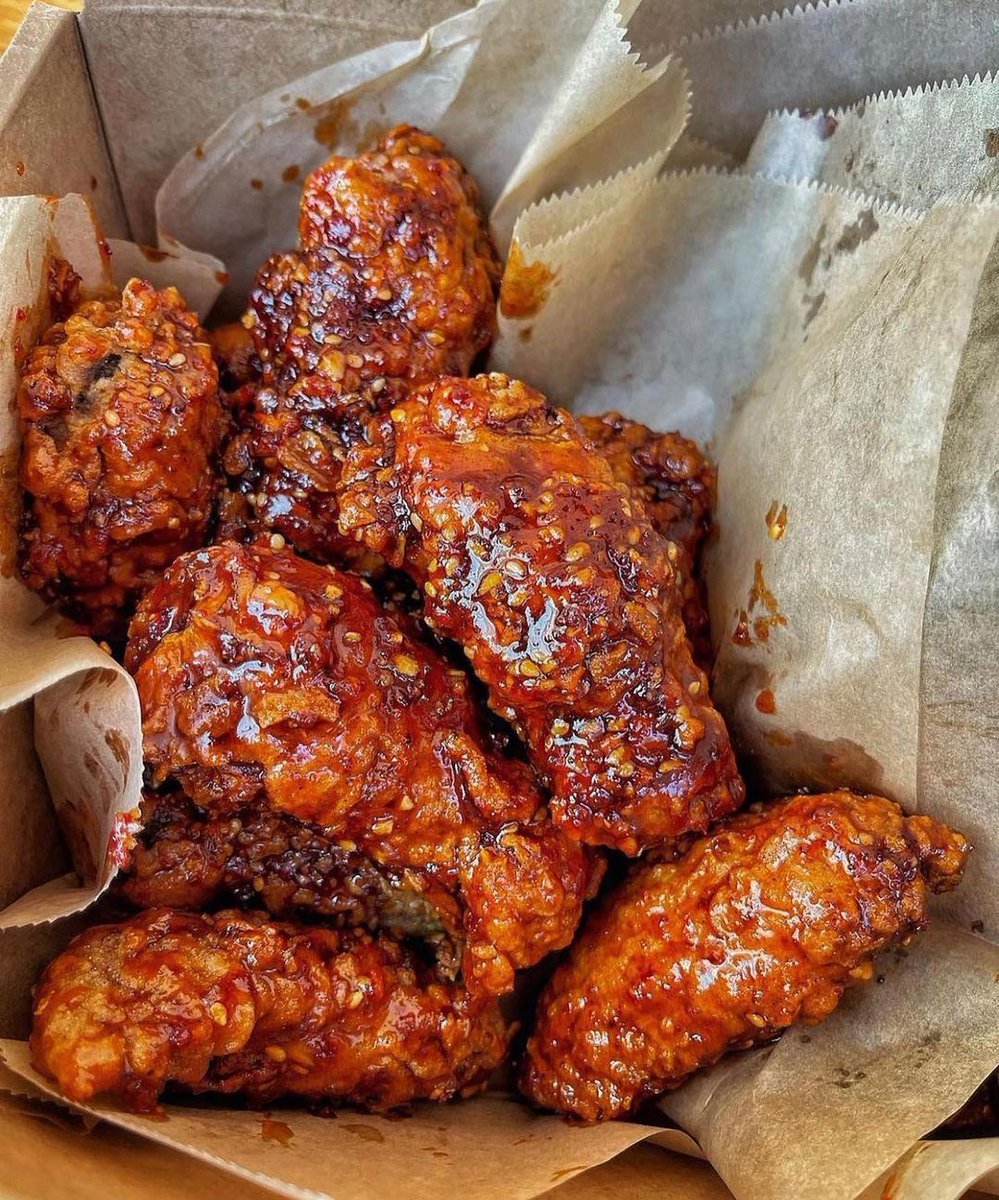 First We Feast on Twitter "Korean Fried Chicken vs. Nashville Hot