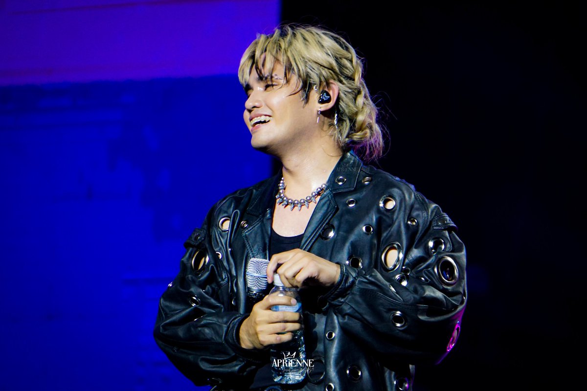 SB19_LaiF's tweet photo. @HairPINSniPABLO Paubaya mode muna ako sa limited slot na yan. Alalamin ko muna names ng π±π± ni Pabz. Lol. π€
Sana masarap lagi ulam mo, Aprienne! Superb shot! π
You captured Elsa βοΈ, este, Pabz well.
π· @APRiENNEforJOSH
#PABraids #HairPINS https://t.co/a578wIGVuf