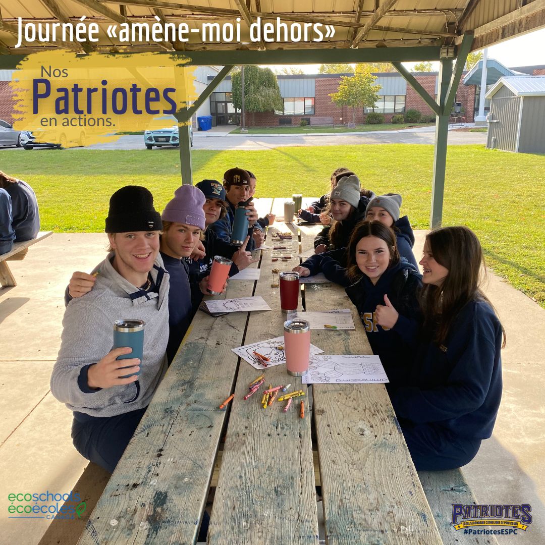ESCPainCourt's tweet photo. Nous avons célébré la journée « amène-moi dehors » avec une session de coloriage.
🍃Feuilles de coloriage venant de nos boîtes de papier BERNAche (déjà utilisé d'un côté)
🌿Thème en lien avec le recyclage et la nature.
🍃Tasses réutilisables pour le chocolat chaud. #PatriotesESPC https://t.co/PHUisVIsRI