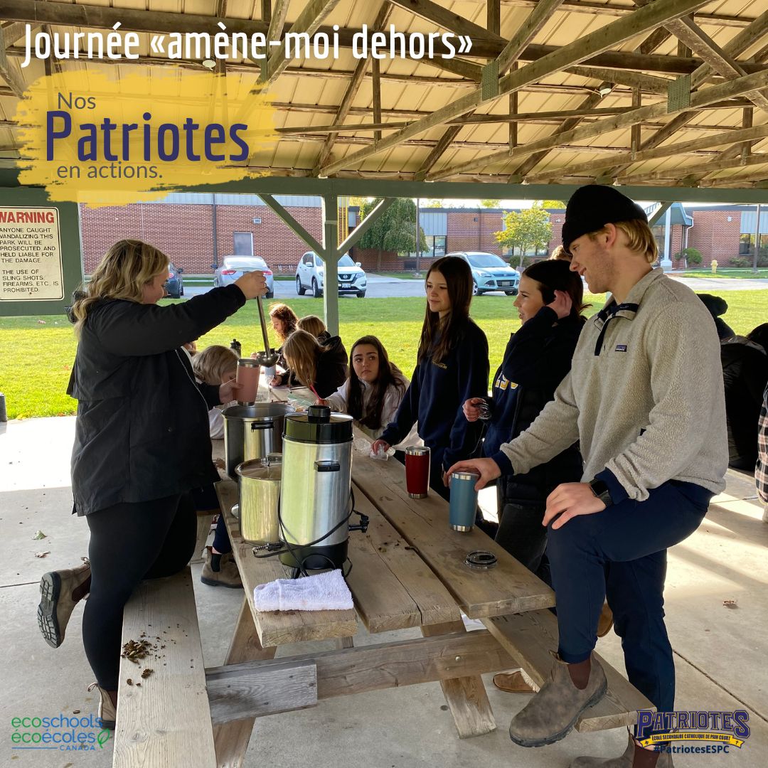 ESCPainCourt's tweet photo. Nous avons célébré la journée « amène-moi dehors » avec une session de coloriage.
🍃Feuilles de coloriage venant de nos boîtes de papier BERNAche (déjà utilisé d'un côté)
🌿Thème en lien avec le recyclage et la nature.
🍃Tasses réutilisables pour le chocolat chaud. #PatriotesESPC https://t.co/PHUisVIsRI