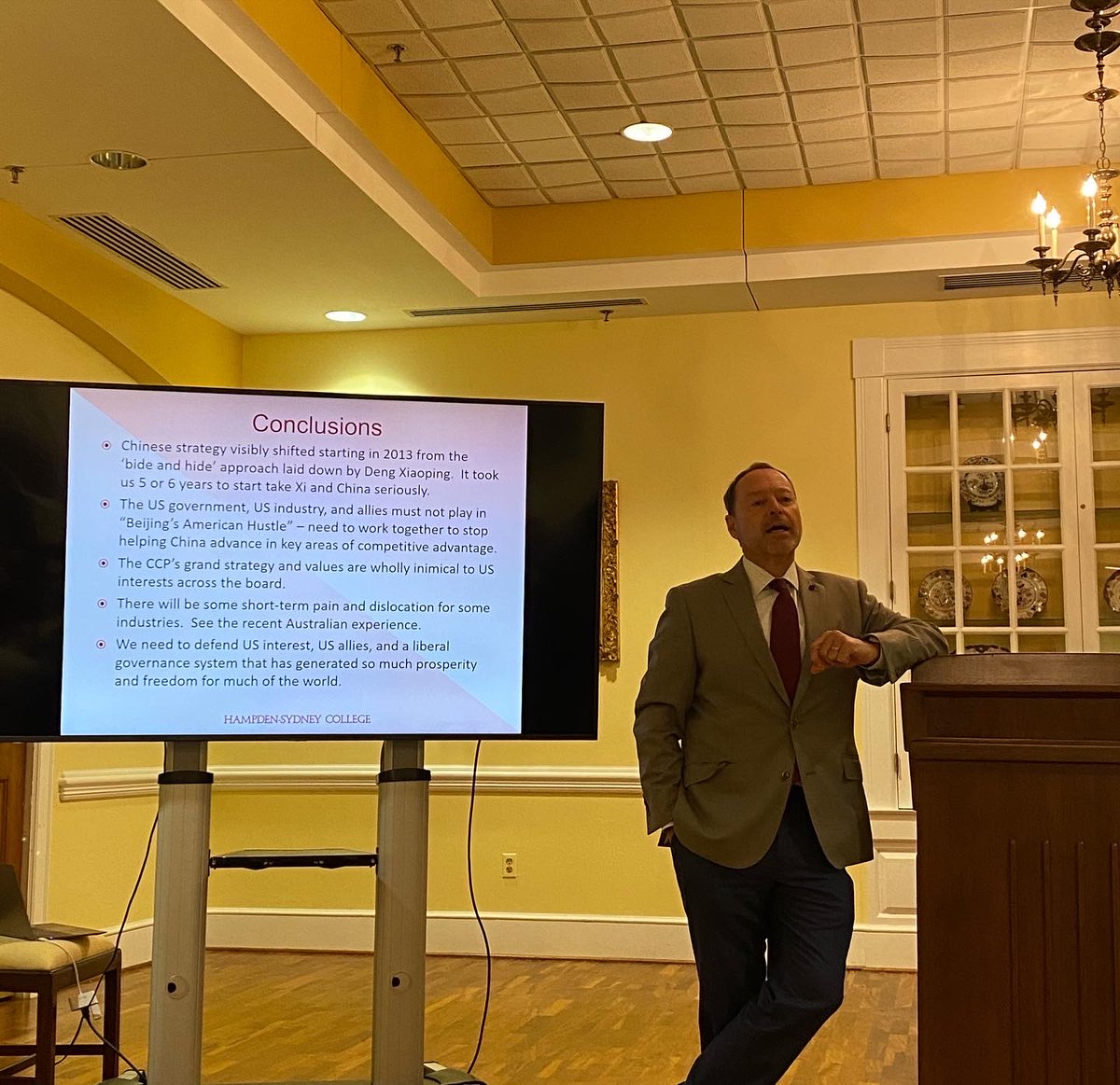DrJohnHillen's tweet photo. "Best of Frenemies" - a talk I gave at @HSC1776 sponsored by their excellent @hamiltonsoc chapter.  Based on an essay I did for the @ReaganInstitute from a conference of theirs over the summer with a few dozen terrific policy minds.

https://t.co/eMzDsYW8Hi https://t.co/0TwwKOU3Km