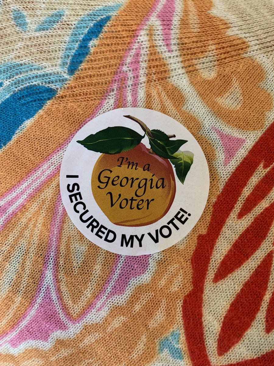 drfolami's tweet photo. Vote for our grandparents who cried long and hard when Obama won.
Vote for our ancestors who died so we could vote. Vote for those who believe in the power of representation in the government.
Vote because you can. 
In Ga., vote early Oct. 17 – Nov. 4.
#vote https://t.co/omTDPGz9tC