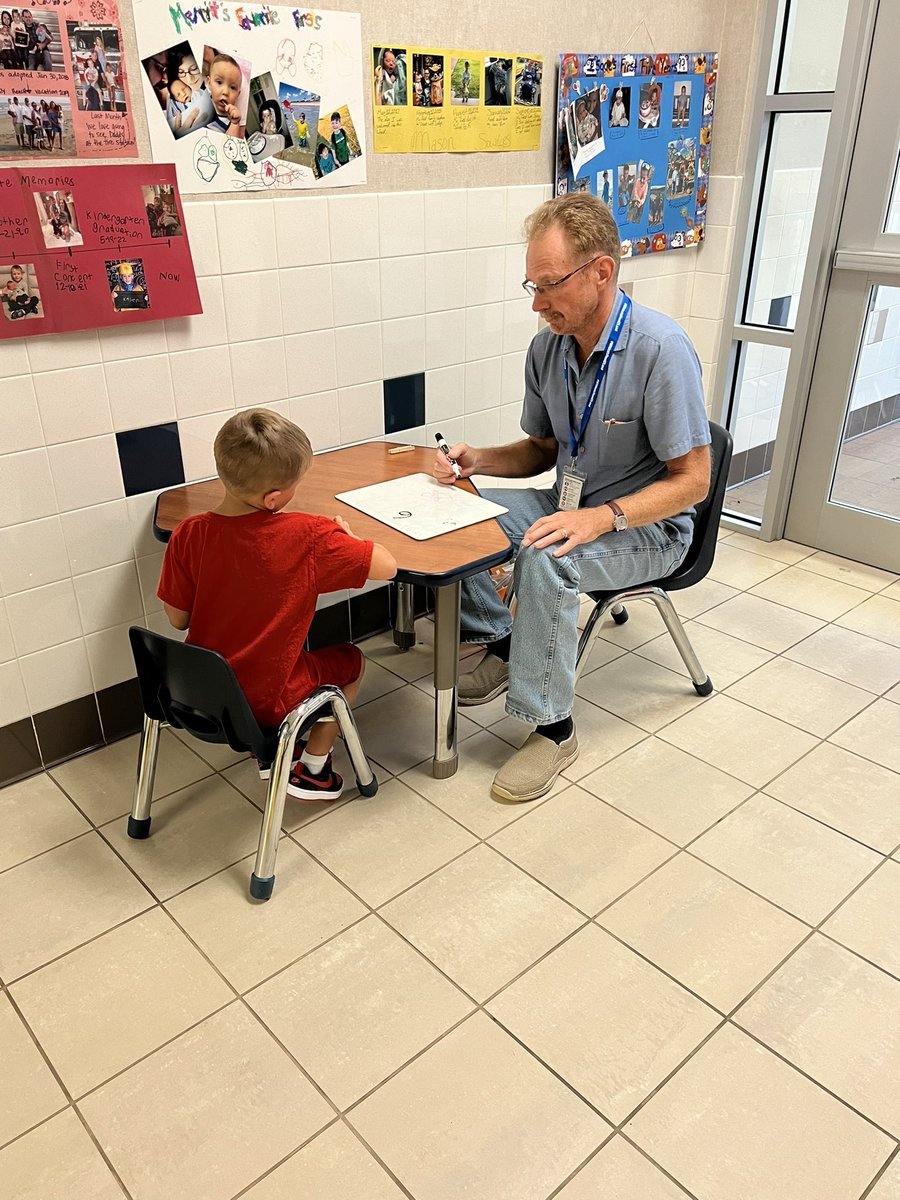 We’ve got some amazing volunteers working with our students @ElementaryRains  We are lucky to have the support from those in our community. <a href="/rains_isd/">Rains ISD</a> #RainsKinder