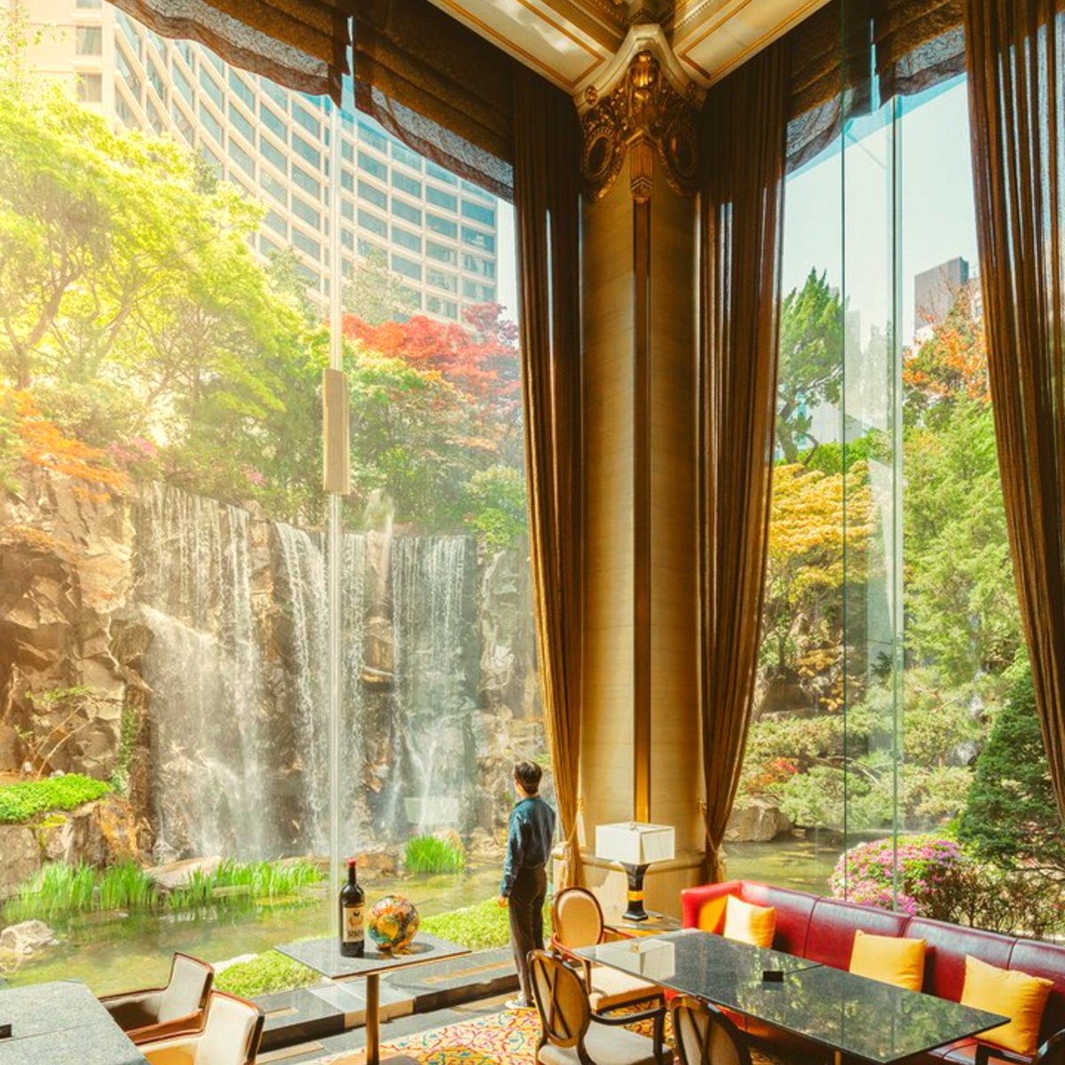 houseofmiraiph's tweet photo. Imagine waking up to this elegantly lovely scene. ๐ข
๐Lotte Hotel Seoul - a first-class hotel located in the heart of Seoul, offering outstanding services to guests. โจ
@ktomanila
#GandaKorea #GKSupporters https://t.co/KPMVTpk4xq