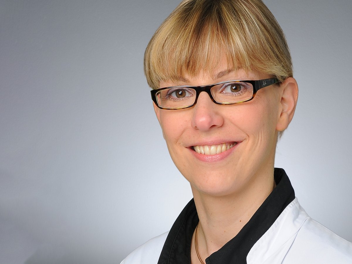 Apherese-Innovationspreis für Dr. Christina Taylan: Extrakorporale Blutreinigung bei Kindern und Jugendlichen uk-koeln.de/uniklinik-koel… @UniCologne @dgfn_ev #Nephrologie #Uniklinik #Köln